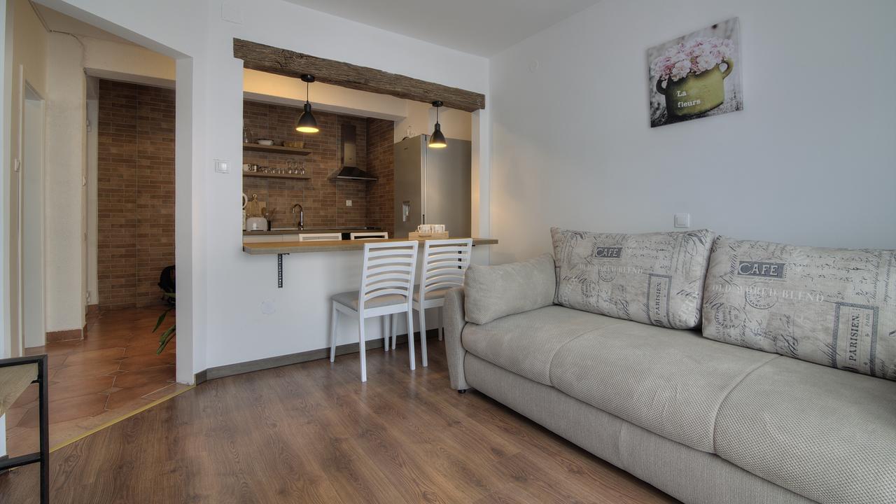 Apartments Lola Senj  Extérieur photo