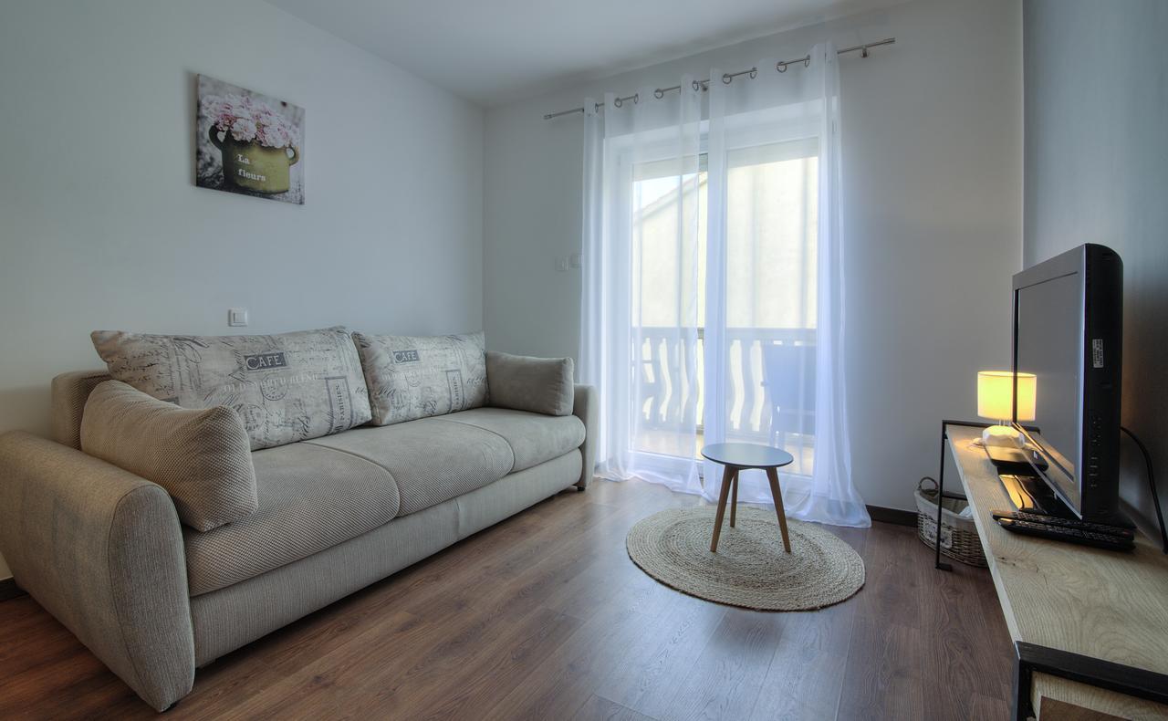 Apartments Lola Senj  Extérieur photo