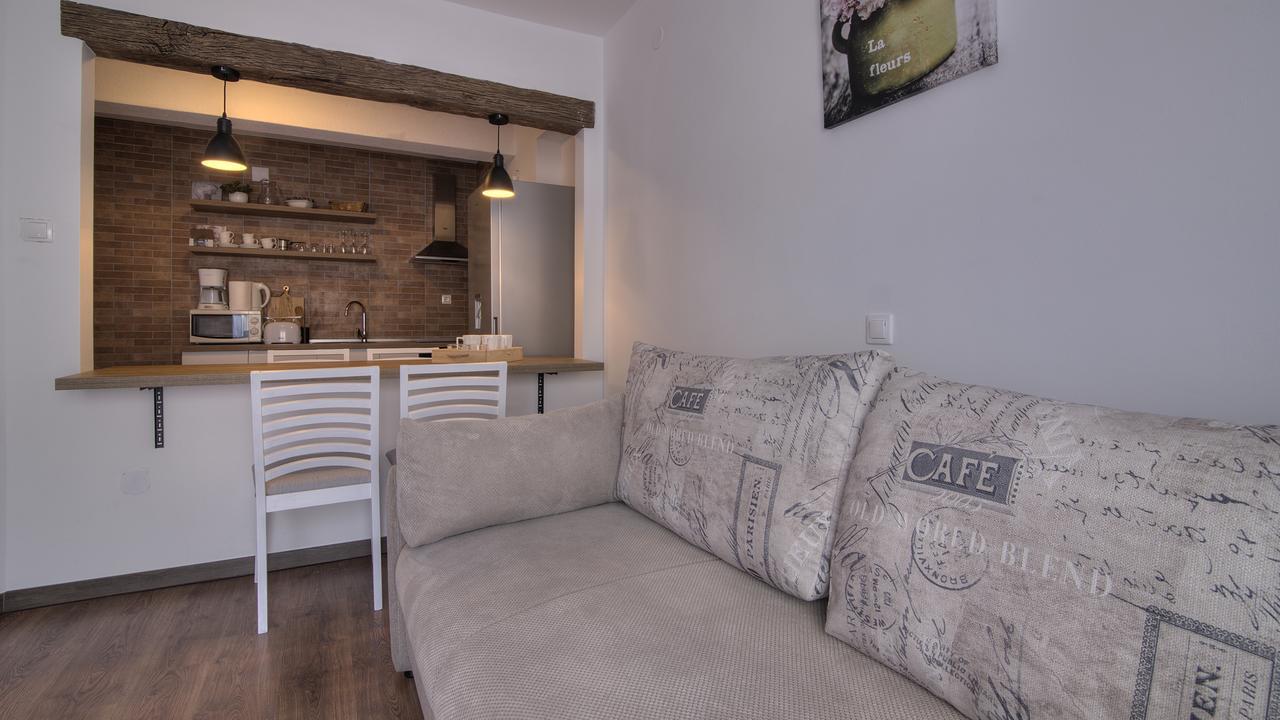 Apartments Lola Senj  Extérieur photo