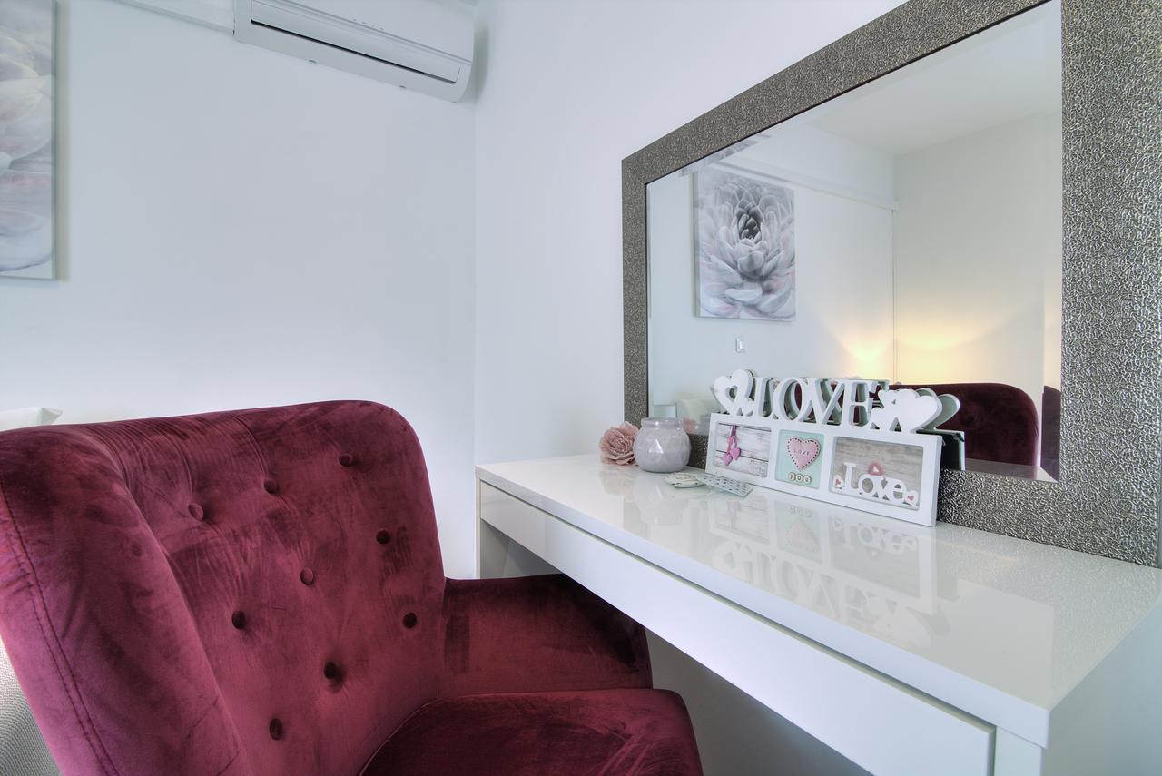 Apartments Lola Senj  Extérieur photo