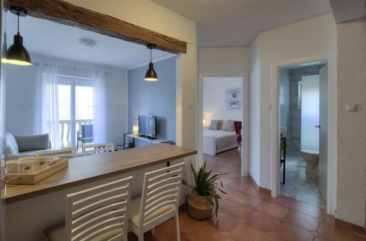 Apartments Lola Senj  Extérieur photo